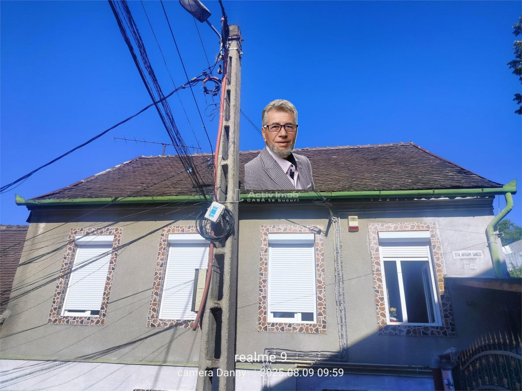 Resita Muncitoresc Casa Zona Lini#537;tit#259;