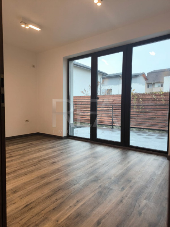 2 Camere + teren 200 m.p | 2 parcări | Bloc Nou | Nicolae G