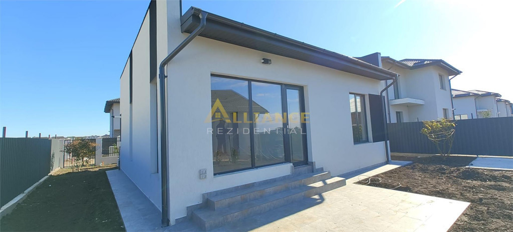 Casa individuala - 3 camere - 2 bai - Miorita