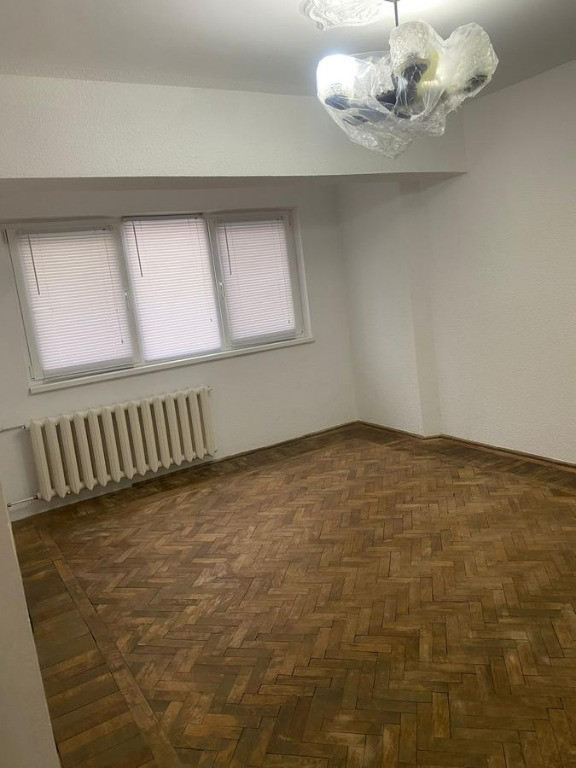 Apartament de vanzare Constanta zona Cet