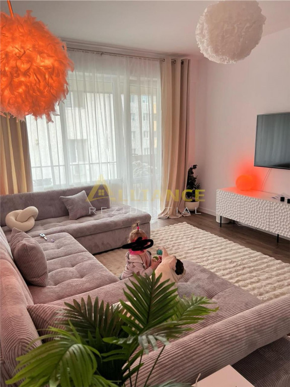 Apartament 3 camere in Kristal Residence – mobilat util...