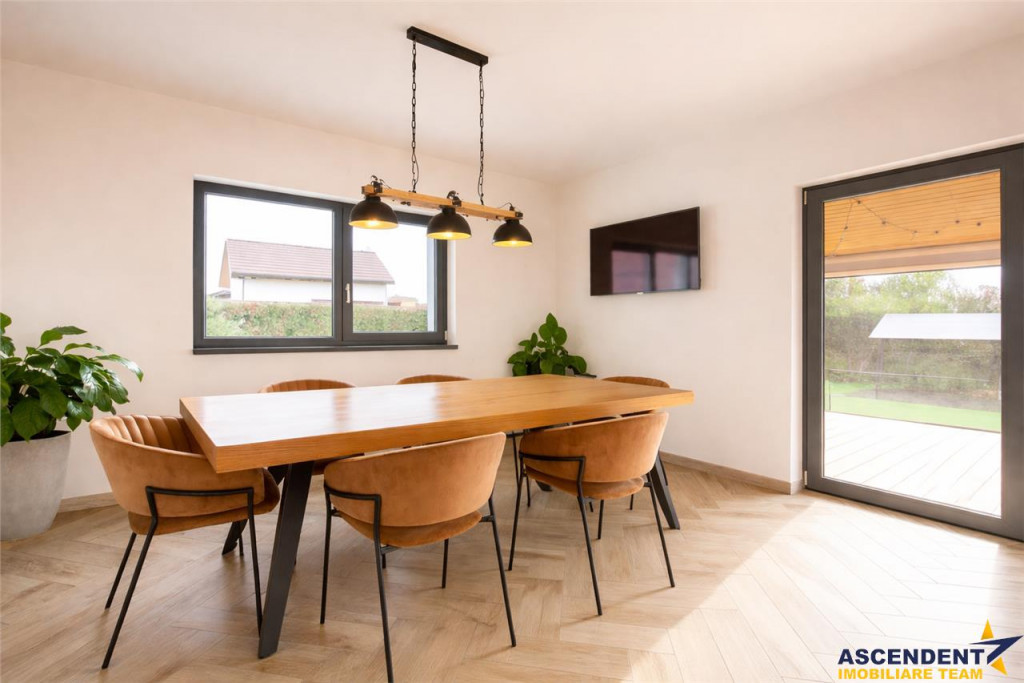 Resedinta high-tech, lot privat 1.000 mp, Tarlungeni, Brasov