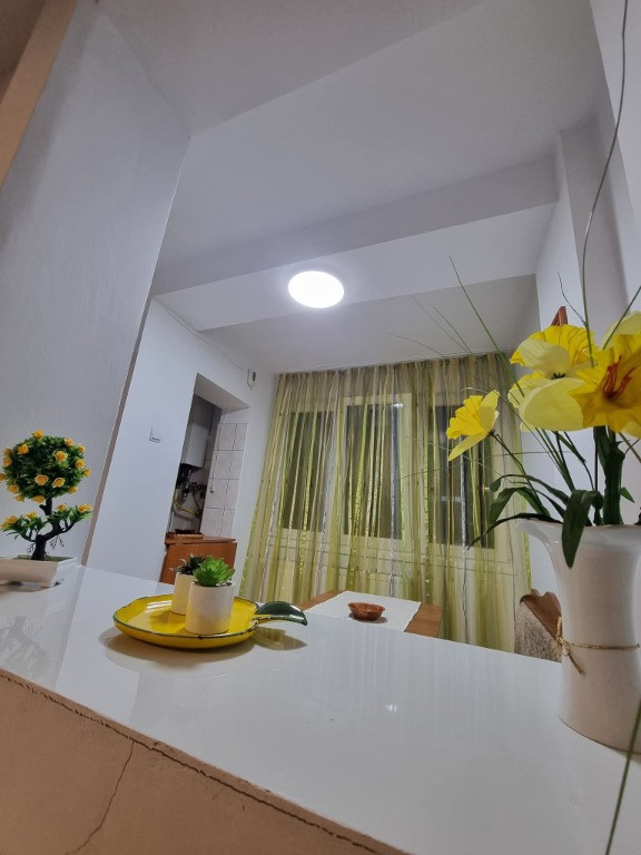 Închiriez garsoniera în Deva P-ta centrala