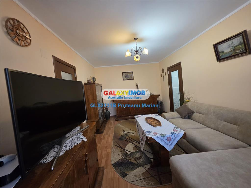 Apartament cu 4 camere situat situat la Lizeanu