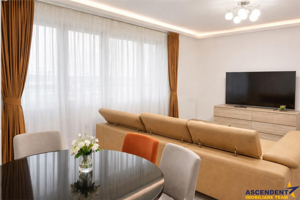 Apartament spațios, terasă proprie, Tractorul, Brașov