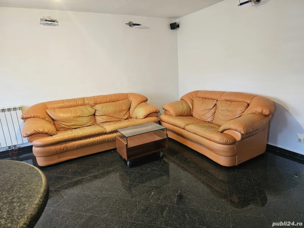 Decebal, stradal 3 camere , utilat si mobilat