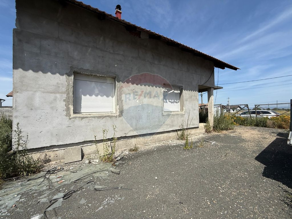 Casă 4 camere,600 mp teren Livada