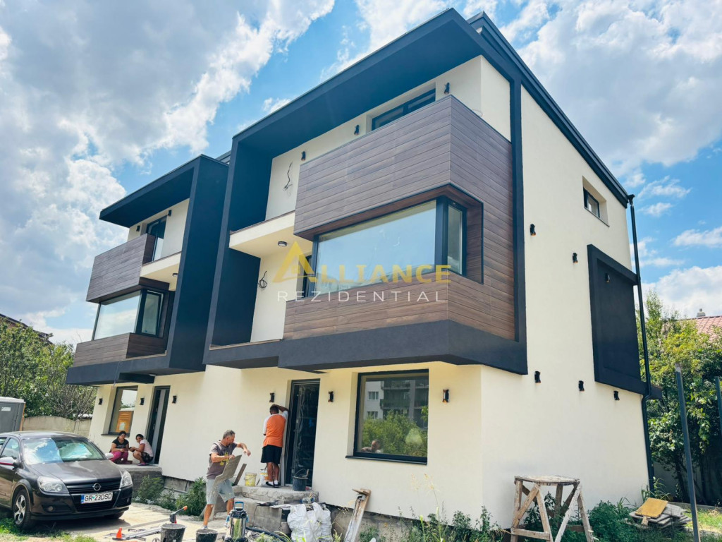 Duplex Modern Sector 4 | 133 MP Utili | P 1 M