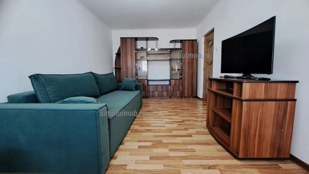 Închiriere Apartament Superb cu Boiler Dristor Aurel Bot...