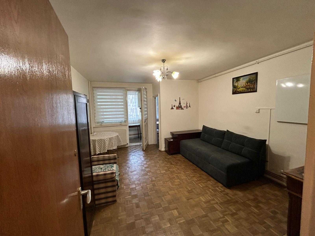 Garsoniera Astra,etaj intermediar,61900 Euro