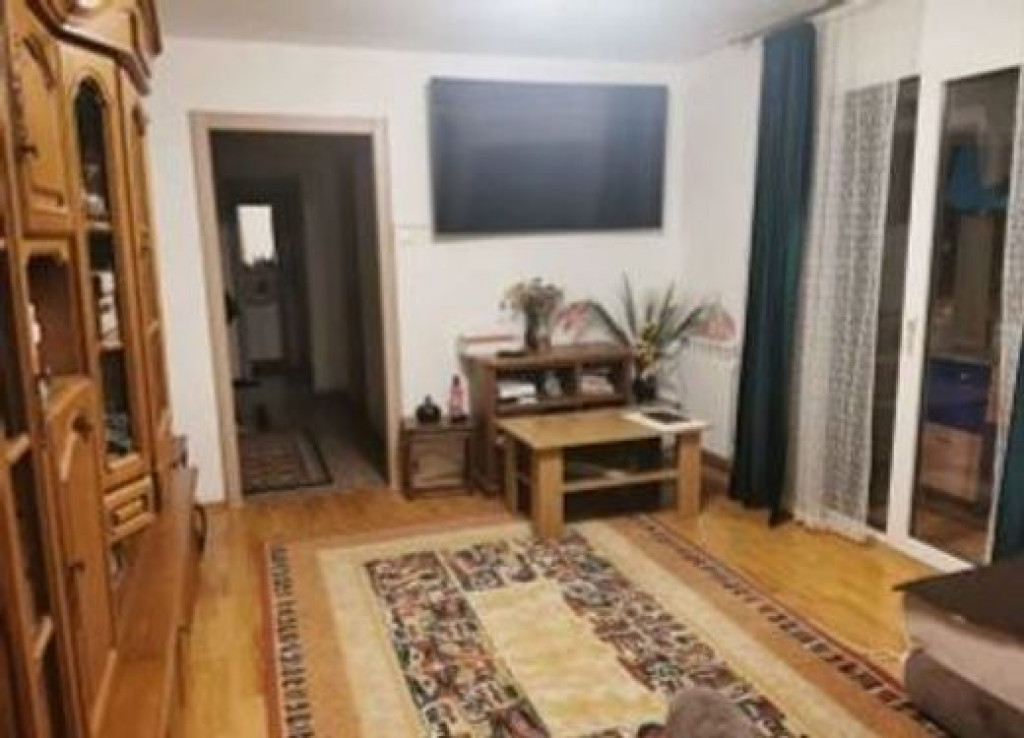 Apartament 4 camere Piata Covasna