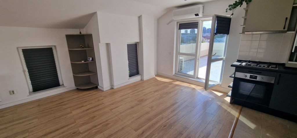 Apartament 2 camere decomandat Metrou Mihai Bravu