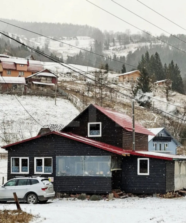 Vând Cabană Chic Arieșeni – Design Modern & Tradiție,