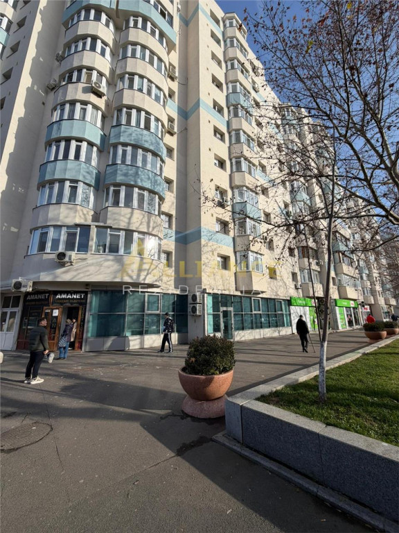 Aparatorii Patriei-Apartament 3 Camere-Gata de Mutare