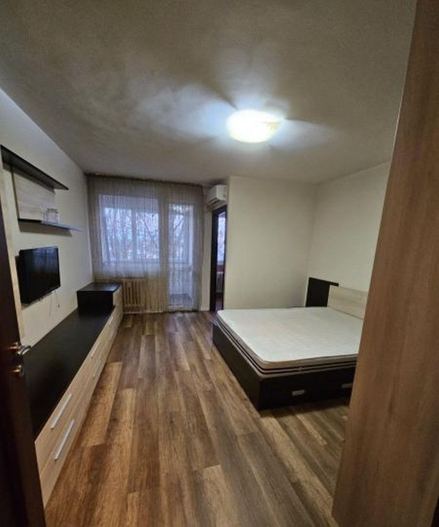 Aparatorii patriei turnu magurele etaj 3