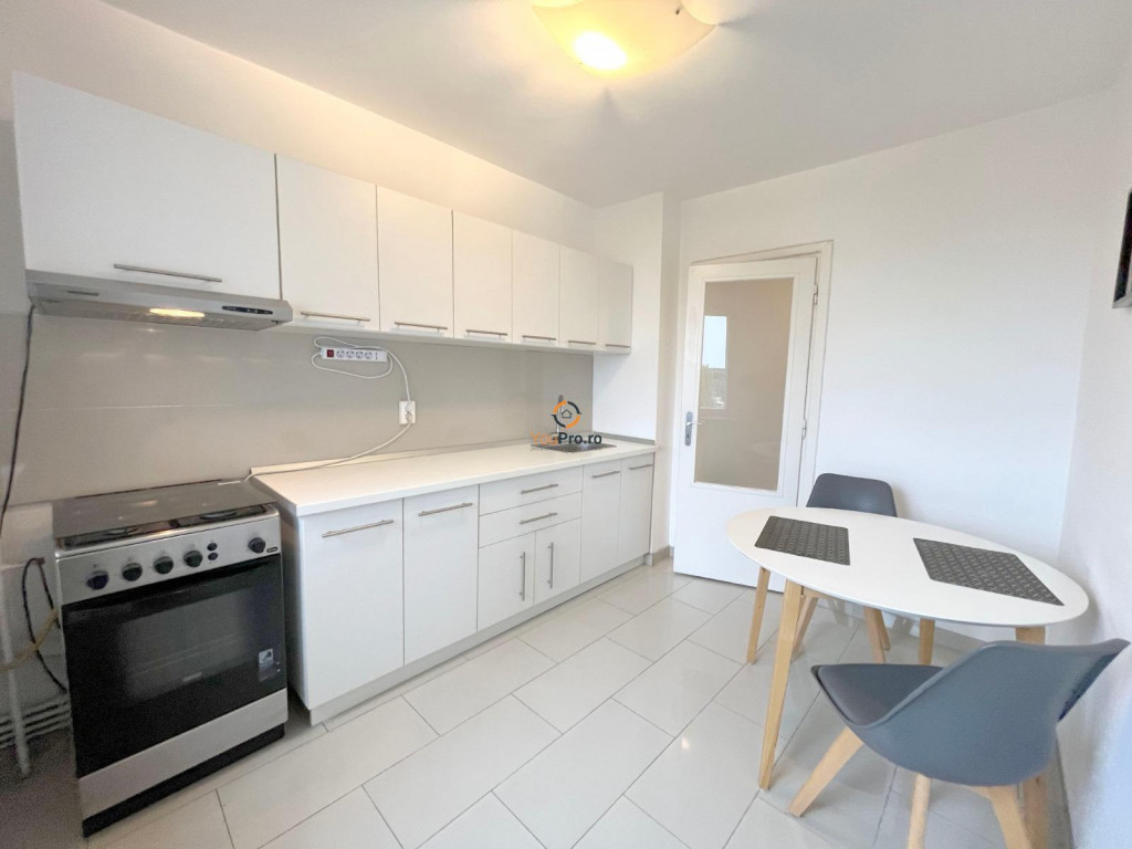 Decomandat 3 camere Ultracentral Parcul Botanic/Iulius Town