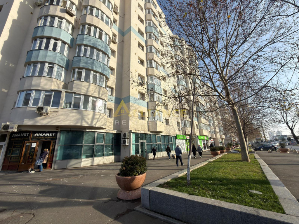 Metrou Aparatorii Patriei - 3 camere complet decomandat