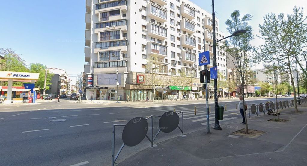 Zona Dorobanti sp 125 mp vitrina 10 ml trafic intens