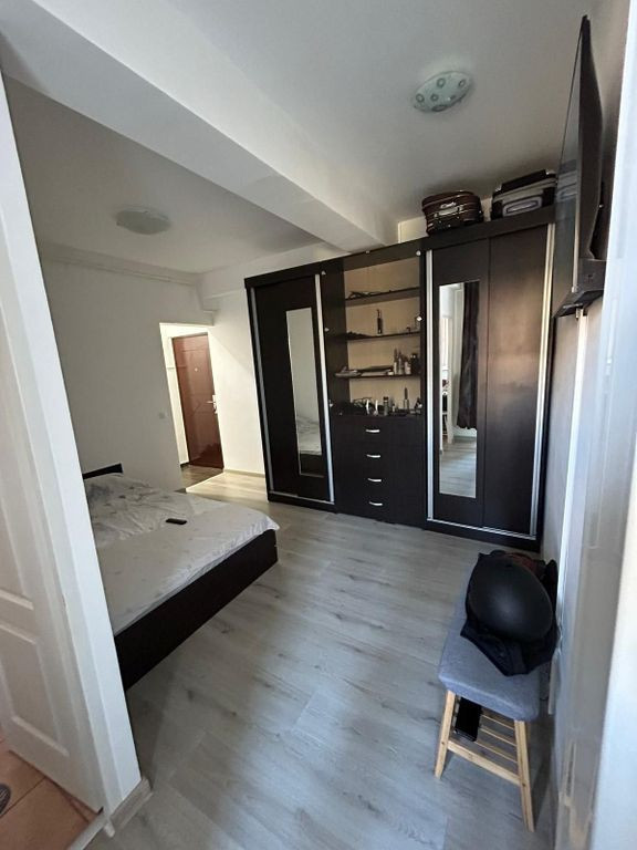 Garsoniera Metalurgiei/loc parcare/centrala