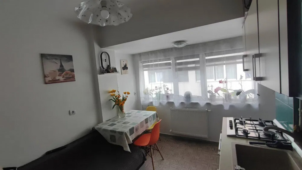 Apartament cu 2 Camere Decomandate - Bloc Nou - Zona Burdujeni