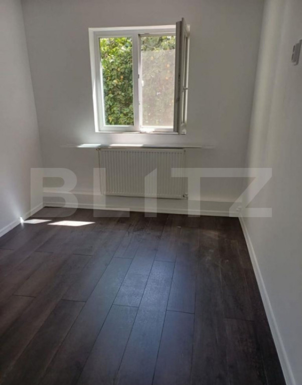 Apartament cu 3 camere si curte, 58mp - Iași, Baza 3