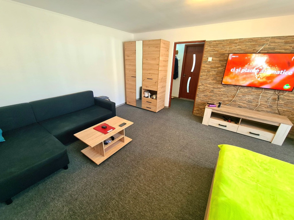 Garsoniera spatioasa 9 min. Metrou Muncii 1016