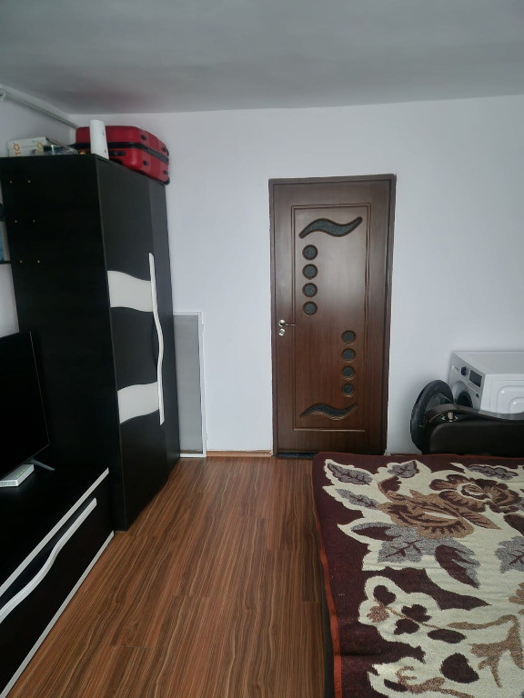 Garsoniera circulara - zona Tractorul