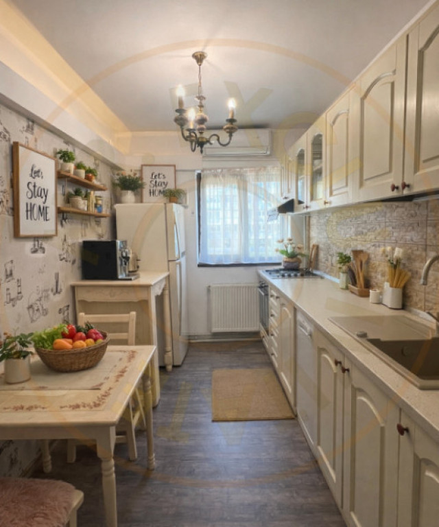 Teren intravilan Darmanesti, 17 metri deschidere la drum pri