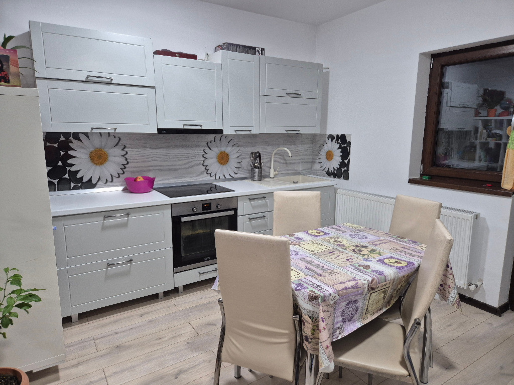 Casă Modernă,Eficientă Energetic,3cam,149mp,(6.3kW Fotovoltaic)Albești