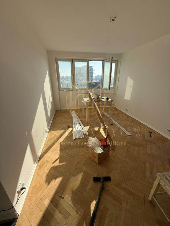 3 camere Titan Barajul Dunarii