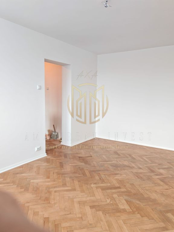 3 camere Titan Barajul Dunarii recent renovat