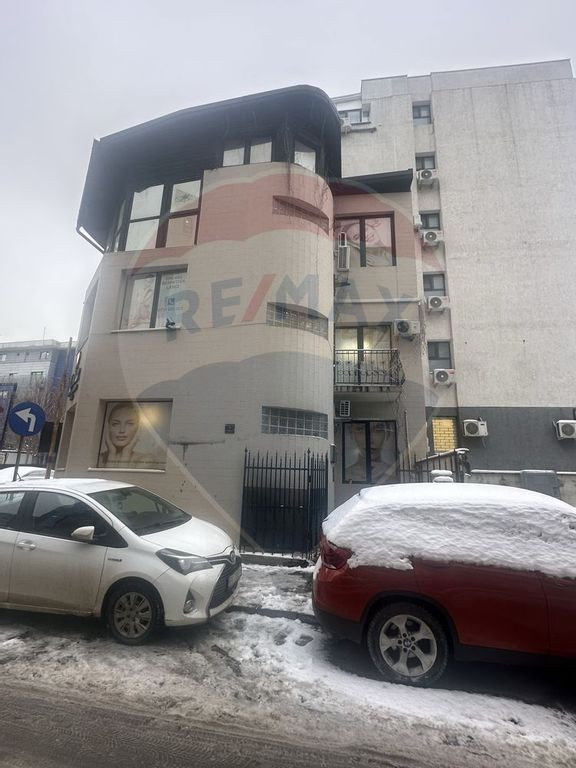 Vilă de închiriat – activități medicale, birouri ??...