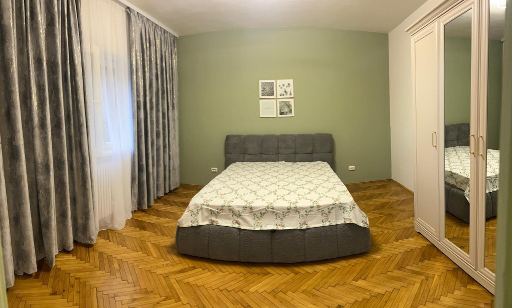 Inchiriere apartament 3 camere str. Polona