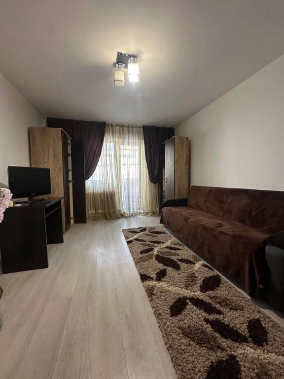 Apartament 2 camere , in Podul de Piatra,