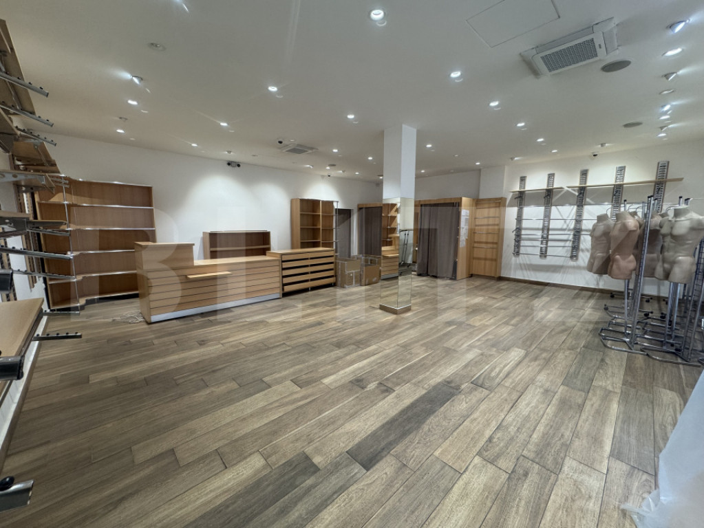 Spațiu comercial de închiriat – 100 mp, parter, zonă ul