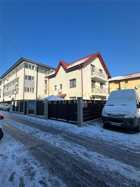 Casa individuala 213 mp, teren 300 m