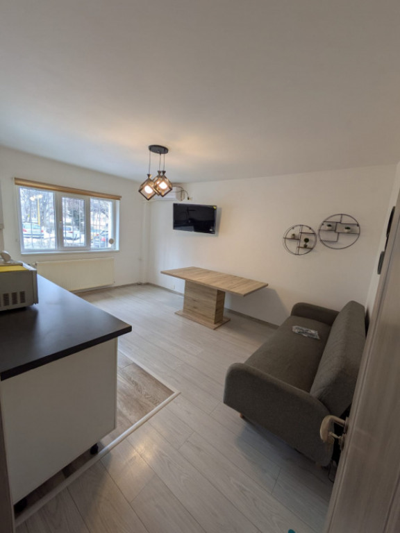 Garsoniera de vanzare, situata in zona Inel II - Constanta