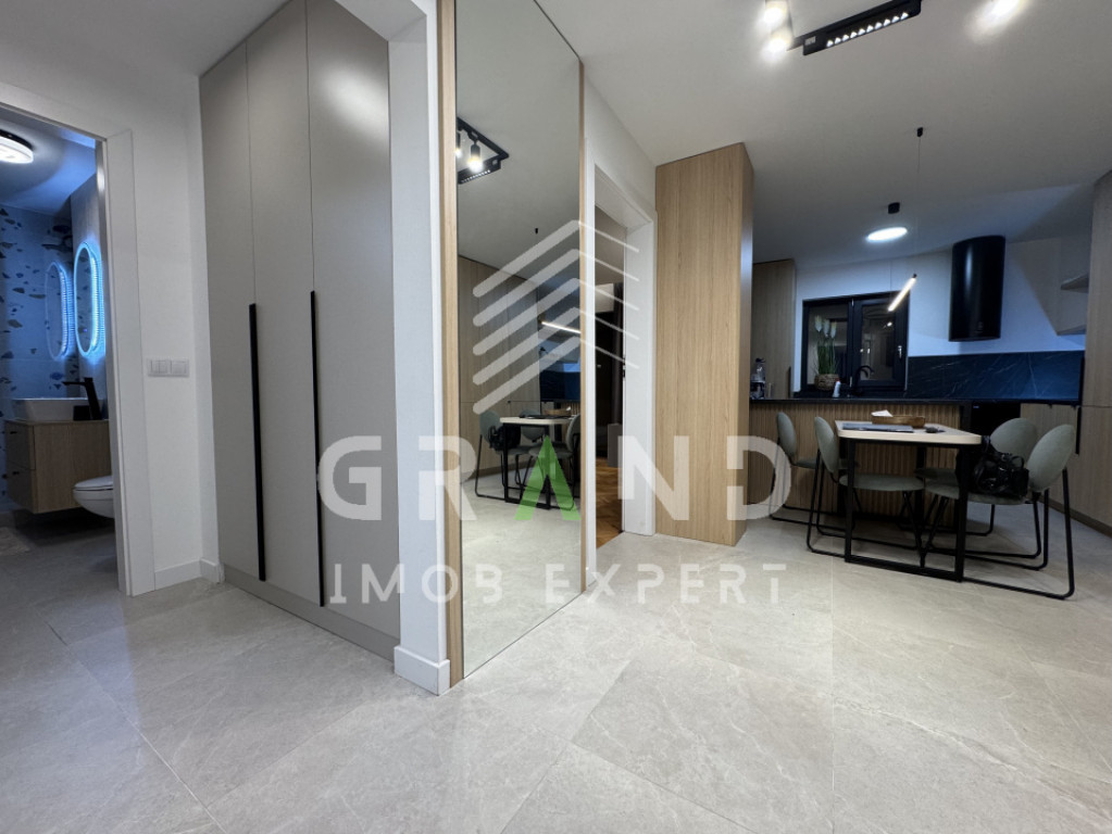 TOTUL NOU!Ap 3 camere | decomandat | 2 băi | 2 balcoane | M