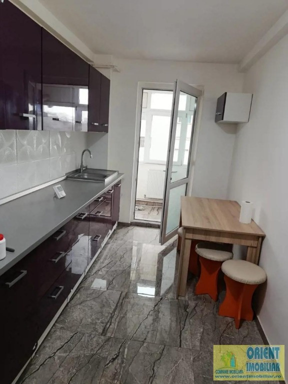 Centru, Ferdinand, 2 camere, mobilat, gaze, inchirieri Constanta