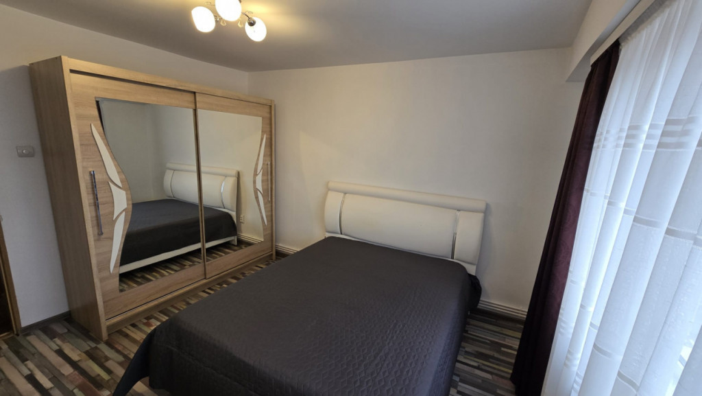 Apartament 2 camere de inchiriat, in zona Casa de Cultura