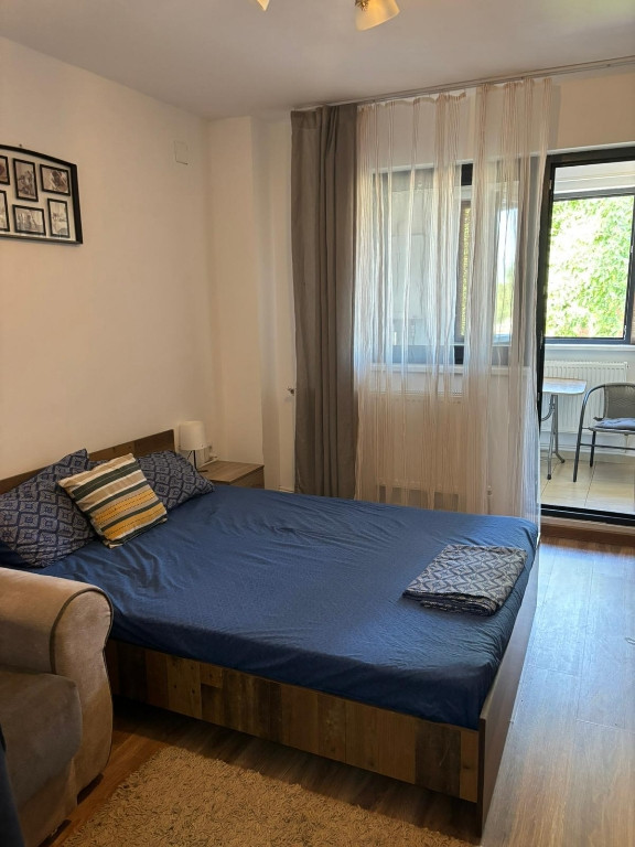 Negociabil, garsonieră etaj 1, Hipodrom