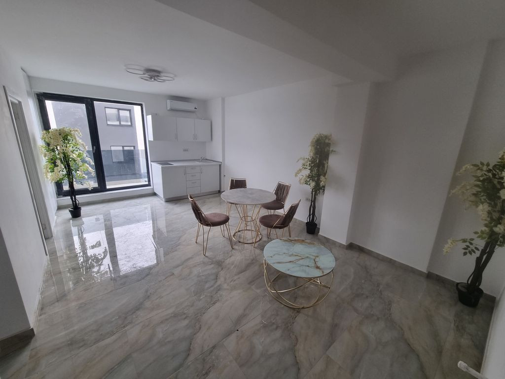 Tomis plus-apartament 2 camere tip studio