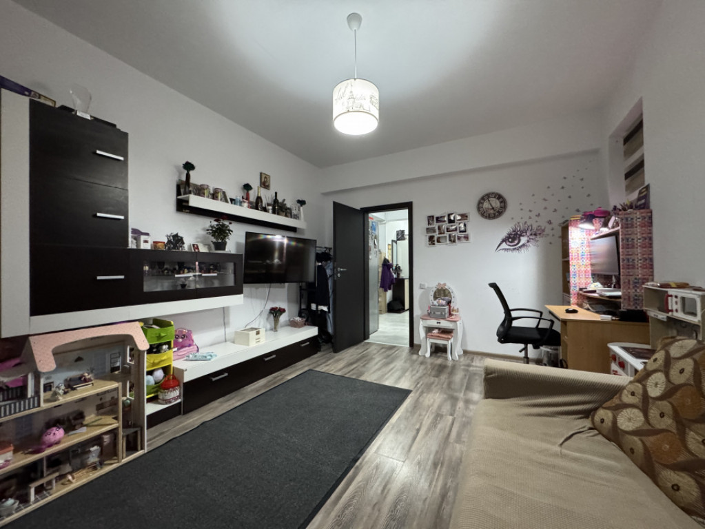 2 camere cu curte privată securizată – ideal pentru fami