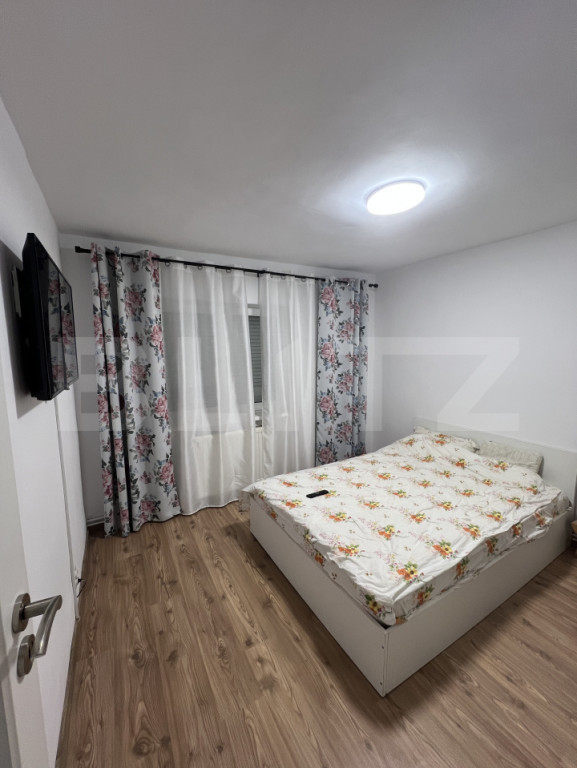 Apartament cu 3 camere, 66 mp - Zona Terezian
