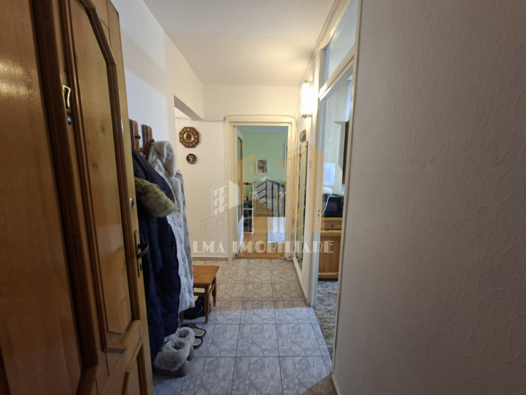 Apartament 3 camere Strada Gloriei Tractoru Brasov