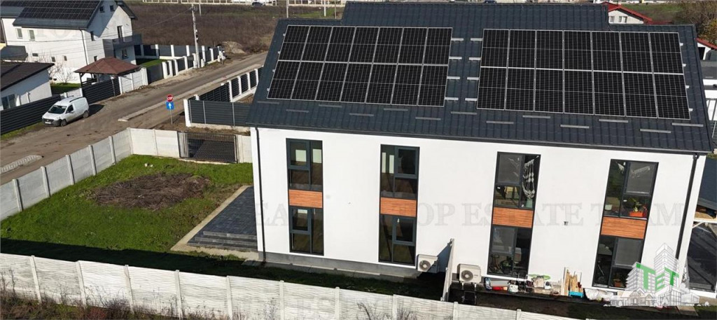 Vila premium cu panouri fotovoltaice la 15 minute de capital