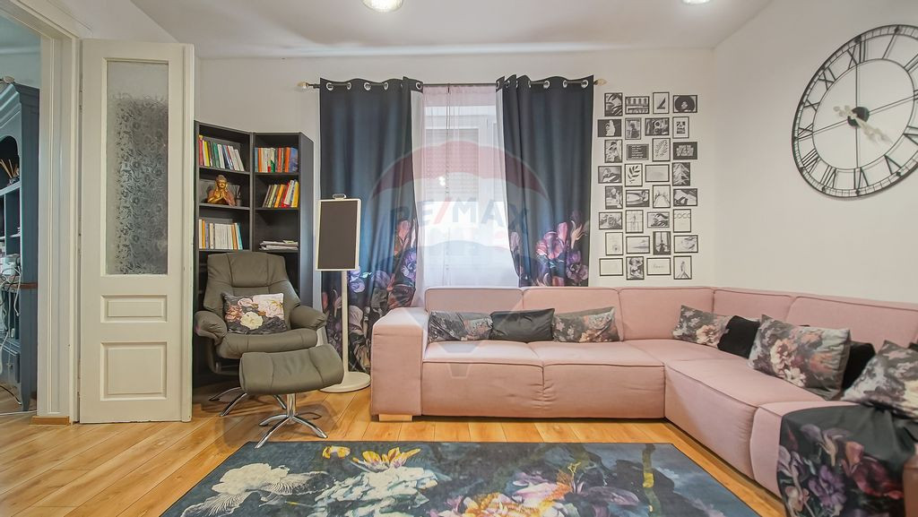 Spaţiu birouri în casă, 100 mp, zona regiunilor, lâng...