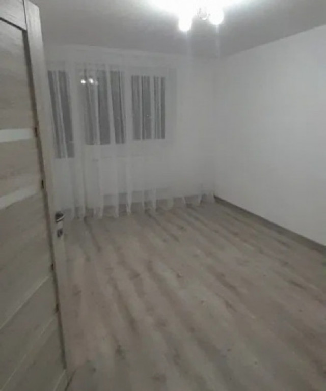 Renovat 2025 - 2 camere confort 1 semidecomandat, Calea Gala