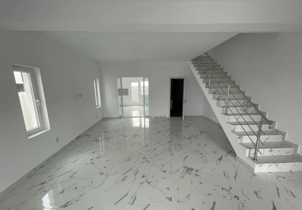 Triplex cu 3 camere|bragadiru|finisaje la alegere