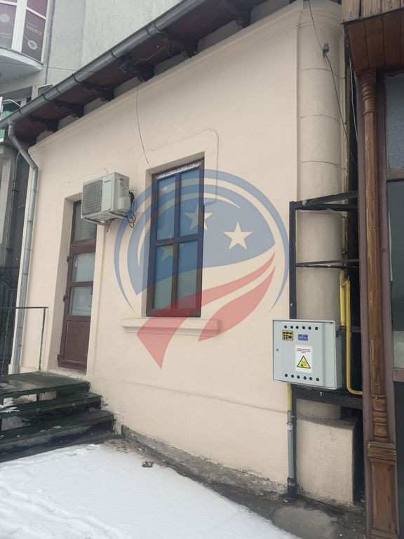 Casă ultracentrală, stradală – ideală pentru birour...